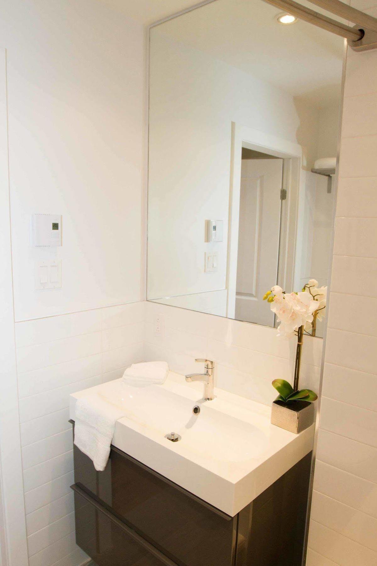 Mtlvacationrentals - The Fabfour Montréal Exteriör bild