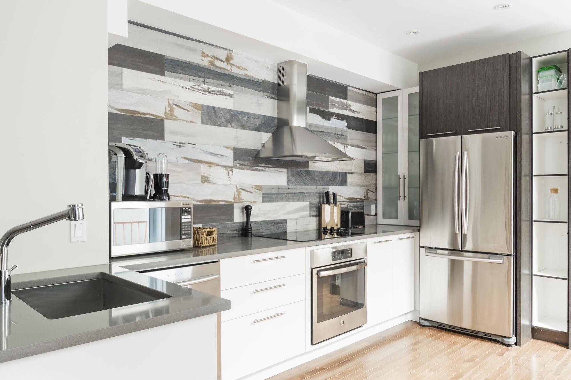 Mtlvacationrentals - The Fabfour Montréal Exteriör bild